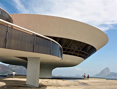 Oscar Niemeyer Prize Ceremony: Celebrates Bold Architectural Innovation and Legacy Building